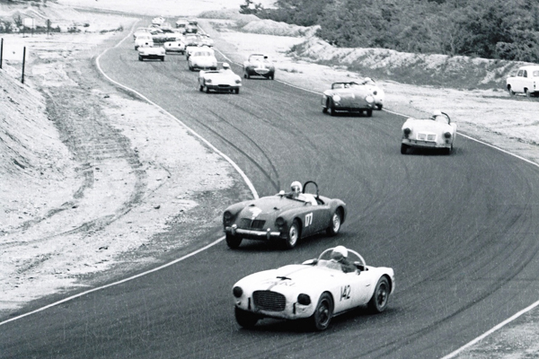 1953 SIATA 8V 208S Spider SCCA winner story 10